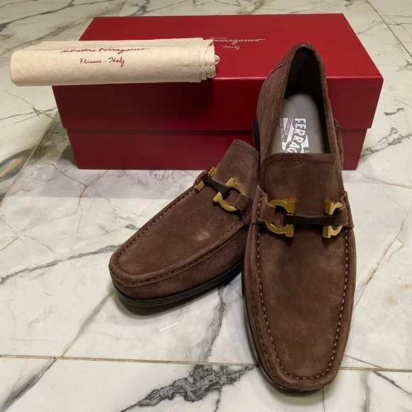 Brand new Salvatore Ferragamo Brown Suede Shoes. 21825368_53180899_600.jpg main image 2